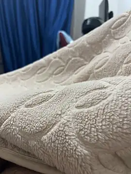 Snapshot of Randum3232 chatting on September 28, 12:27 am Randum3232 online show from September 28, 12:27 am