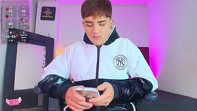 Lucass love online show from January 7, 1:46 pm