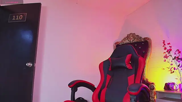 Lucass love online show from March 22, 1:25 pm