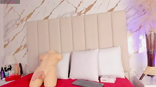 Meloddy Parkerr  online show from March 11, 3:56 am