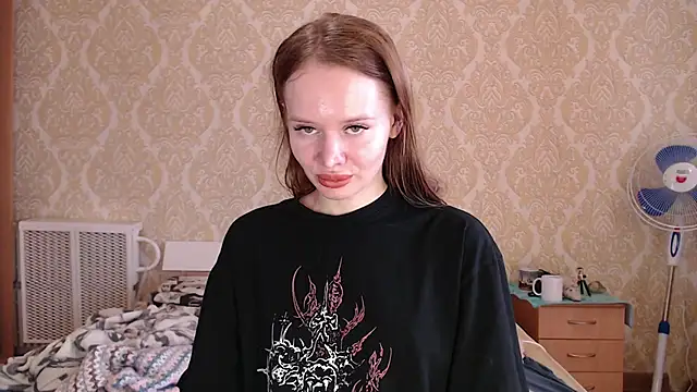 Kitkaat00 online show from March 30, 8:04 am