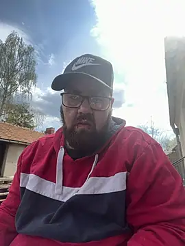 mrandmrsdarkside online show from April 16, 11:55 am