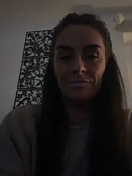 Islaymae gilf online show from February 6, 9:40 pm