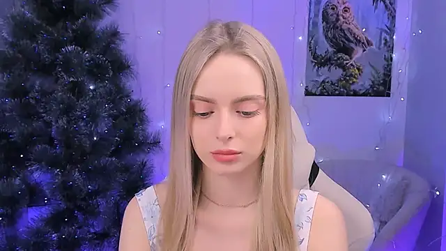 JuliaBrewwer online show from December 17, 1:50 pm