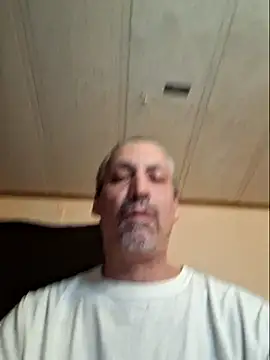 Shy Naughty Girl online show from February 14, 5:26 am