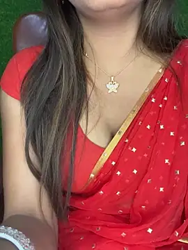 SEXY-SIMI-BHABI online show from April 7, 9:10 am