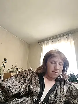 Snapshot of Flower2931 chatting on May 15, 10:22 am Flower2931 online show from May 15, 10:22 am