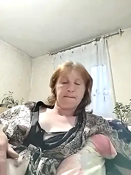 Snapshot of Flower2931 chatting on May 22, 5:40 pm Flower2931 online show from May 22, 5:40 pm