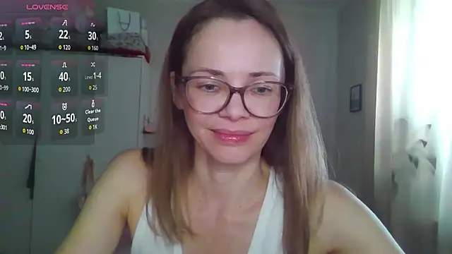 Snapshot of SEA_Dream chatting on March 10, 5:01 am SEA Dream online show from March 10, 5:01 am