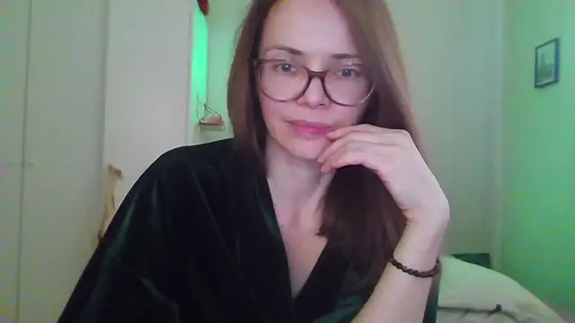 Snapshot of SEA_Dream chatting on March 23, 5:55 am SEA Dream online show from March 23, 5:55 am