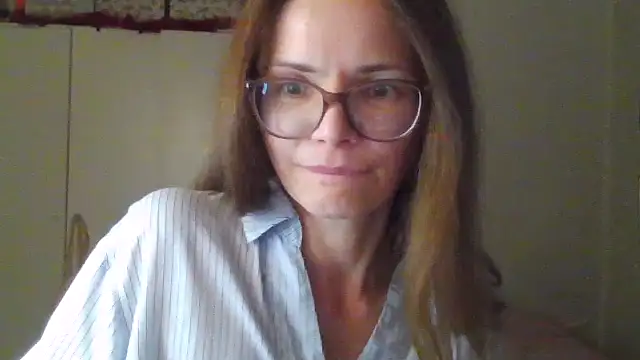 Snapshot of SEA_Dream chatting on April 20, 3:26 pm SEA Dream online show from April 20, 3:26 pm