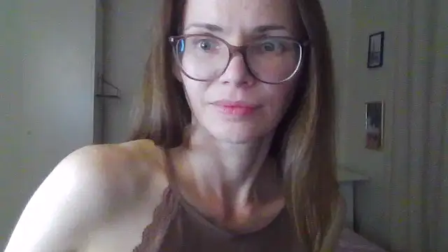 Snapshot of SEA_Dream chatting on April 26, 6:05 pm SEA Dream online show from April 26, 6:05 pm