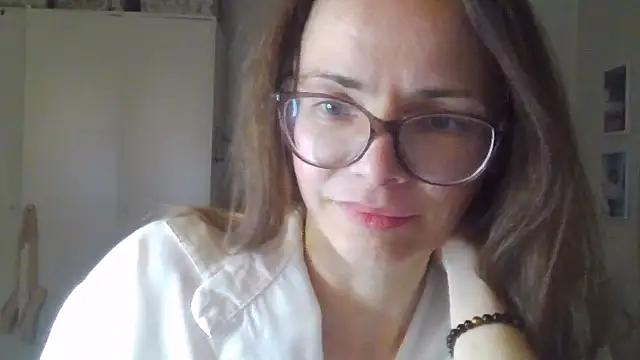 Snapshot of SEA_Dream chatting on May 3, 4:13 pm SEA Dream online show from May 3, 4:13 pm
