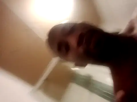 Snapshot of Thasdwn23 chatting on September 15, 3:39 am Thasdwn23 online show from September 15, 3:39 am