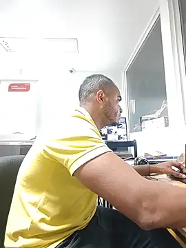 SanChacal5694 online show from December 15, 11:20 pm