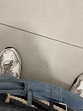 Snapshot of kamo012000 chatting on September 22, 9:22 am kamo012000 online show from September 22, 9:22 am