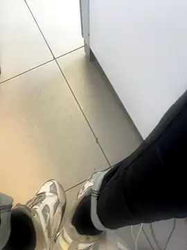 Snapshot of kamo012000 chatting on October 11, 7:40 am kamo012000 online show from October 11, 7:40 am