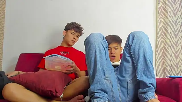 willy sexxx18 online show from March 5, 7:32 pm