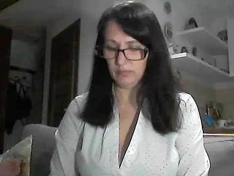 Elena48324 online show from April 8, 5:13 pm