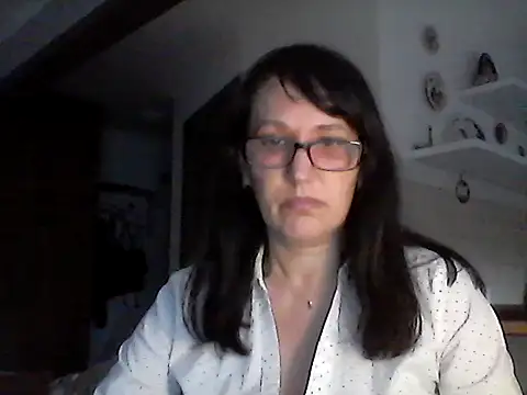 Snapshot of Elena48324 chatting on April 24, 5:26 pm Elena48324 online show from April 24, 5:26 pm