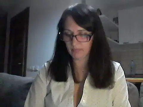 Snapshot of Elena48324 chatting on May 7, 6:02 pm Elena48324 online show from May 7, 6:02 pm