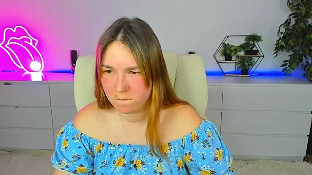 Sofii darling online show from February 1, 5:00 pm