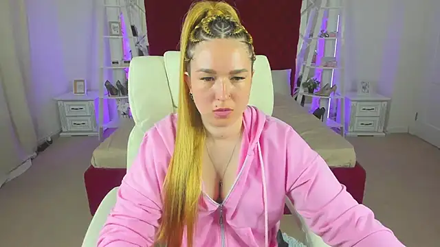 Sofii darling online show from March 30, 4:30 pm