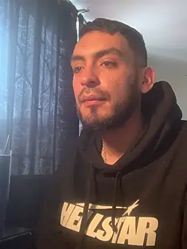 Snapshot of malek_xarx_ chatting on March 1, 8:44 pm malek xarx online show from March 1, 8:44 pm