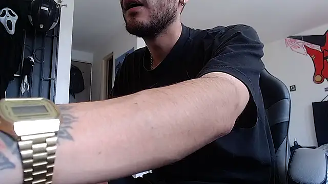 Snapshot of malek_xarx_ chatting on April 1, 6:16 pm malek xarx online show from April 1, 6:16 pm