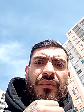 Snapshot of malek_xarx_ chatting on May 8, 1:16 pm malek xarx online show from May 8, 1:16 pm