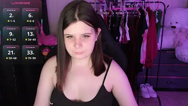 AmyVibess online show from March 28, 8:08 pm