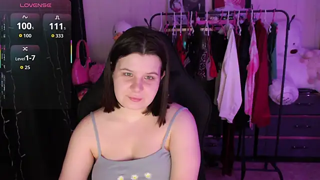 Snapshot of AmyVibess chatting on April 26, 6:16 pm AmyVibess online show from April 26, 6:16 pm