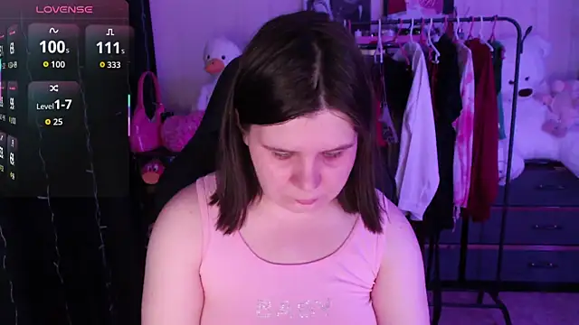 Snapshot of AmyVibess chatting on May 15, 6:04 pm AmyVibess online show from May 15, 6:04 pm