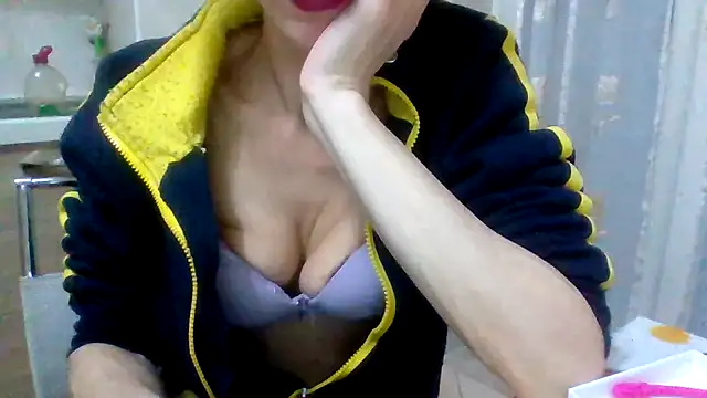 Kelly80 online show from March 9, 6:12 pm