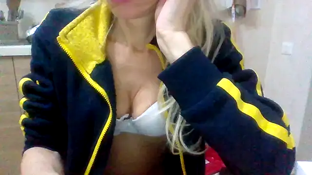 Kelly80 online show from March 26, 5:40 pm