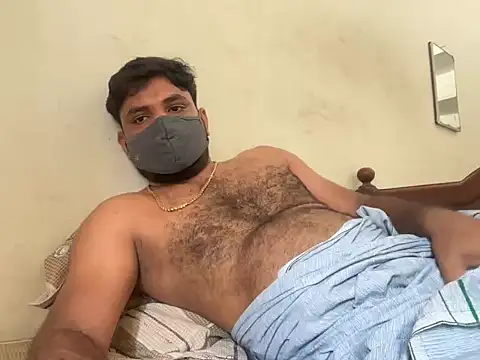 Snapshot of HandsomeMche chatting on October 11, 8:13 am HandsomeMche online show from October 11, 8:13 am
