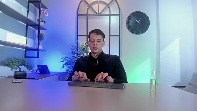 Snapshot of Dustin_Sonne chatting on July 14, 3:33 am Dustin Sonne online show from July 14, 3:33 am