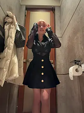 winter11 online show from February 2, 10:47 am