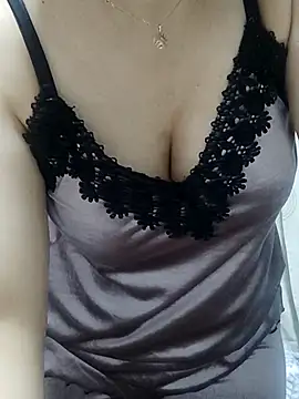 Snapshot of linakhalifa chatting on September 28, 8:58 pm linakhalifa online show from September 28, 8:58 pm