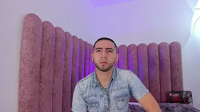 Lushian  online show from April 7, 3:56 pm