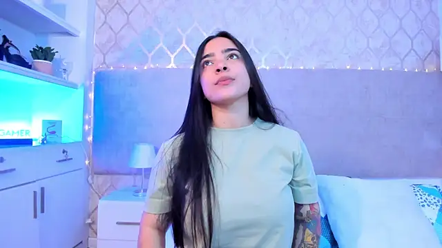 Snapshot of KamilaBetancourt chatting on February 11, 2:11 pm KamilaBetancourt online show from February 11, 2:11 pm