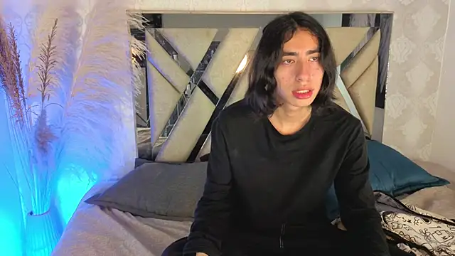 Snapshot of ryo_light chatting on May 11, 12:27 am ryo light online show from May 11, 12:27 am