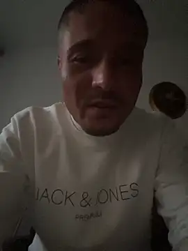 Snapshot of OfferedTearing chatting on September 27, 5:07 pm OfferedTearing online show from September 27, 5:07 pm