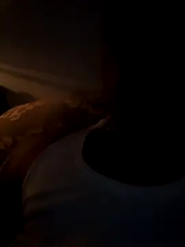 Snapshot of OfferedTearing chatting on October 5, 2:04 pm OfferedTearing online show from October 5, 2:04 pm