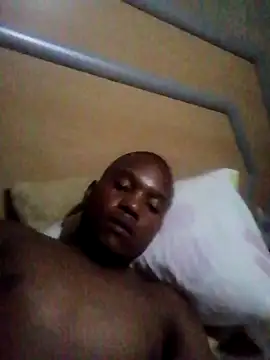 Snapshot of KingCruze chatting on April 6, 6:31 pm KingCruze online show from April 6, 6:31 pm