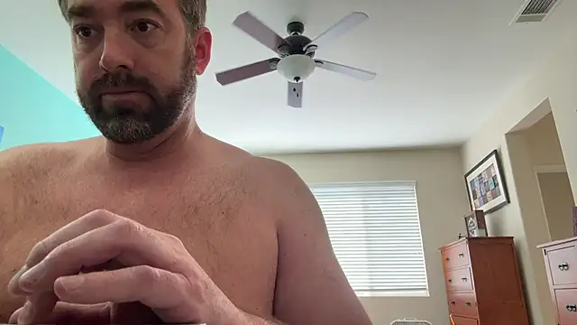 Snapshot of spongers1402 chatting on March 12, 5:19 pm spongers1402 online show from March 12, 5:19 pm