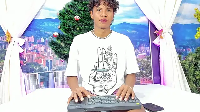 MilthonDelis online show from November 21, 3:38 am