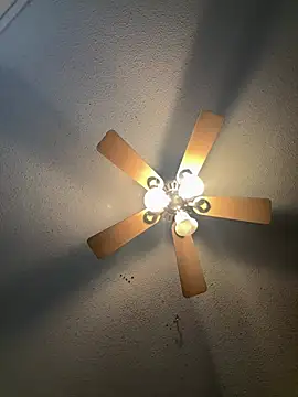 Snapshot of carlithefreak chatting on February 8, 6:44 pm carlithefreak online show from February 8, 6:44 pm