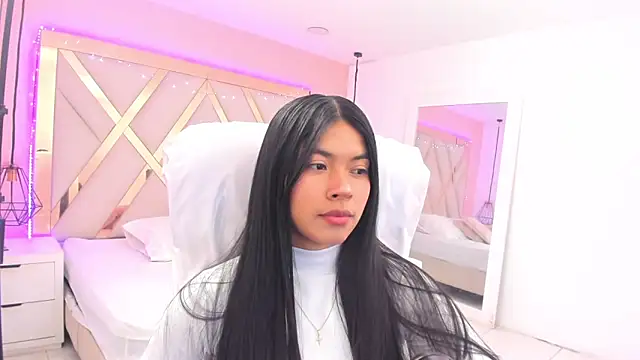 Snapshot of samantaa_shy chatting on May 7, 1:55 am samantaa shy online show from May 7, 1:55 am