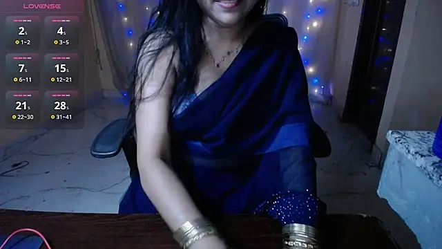 Snapshot of Divvya_ chatting on July 11, 6:32 pm Divvya online show from July 11, 6:32 pm
